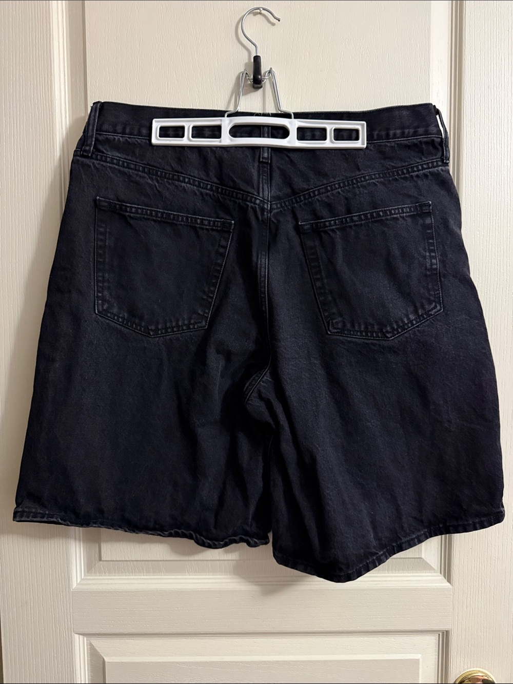 GAP Black Women's Jean Shorts - Picture 5 of 7